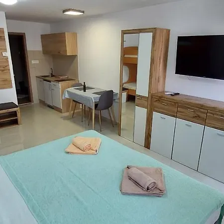 Apartmaji Jurcan Izola